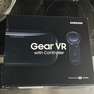 Samsung Gear VR with Controller - Black